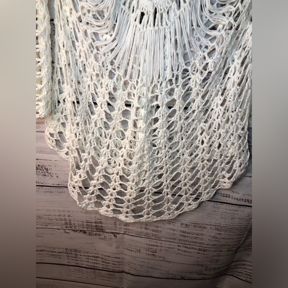 VENUS White Crochet Swim Coverup NWOT size S/M ☀️🔥☀️ - Picture 10 of 14